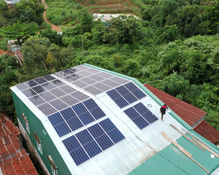 Hoàn thành lắp điện mặt trời áp mái 20 kWp cho anh Lĩnh tại tỉnh Đắk Nông 11