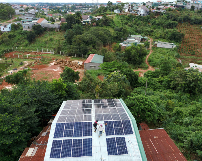Hoàn thành lắp điện mặt trời áp mái 20 kWp cho anh Lĩnh tại tỉnh Đắk Nông 12
