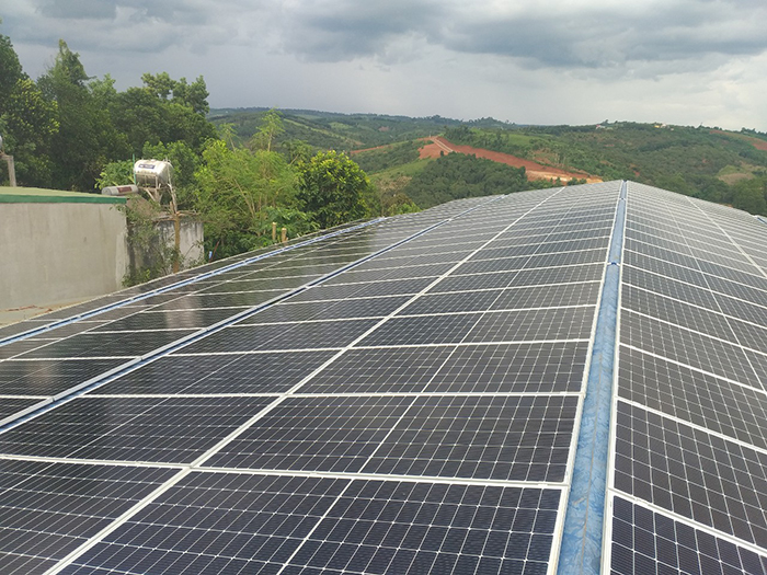 Hoàn thành hệ thống năng lượng mặt trời hòa lưới áp mái 90kWp tại Đắk Nông 7