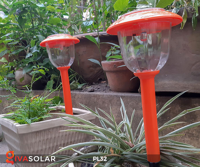 Những mẫu đèn năng lượng mặt trời sân vườn cực đẹp với giá siêu rẻ 7